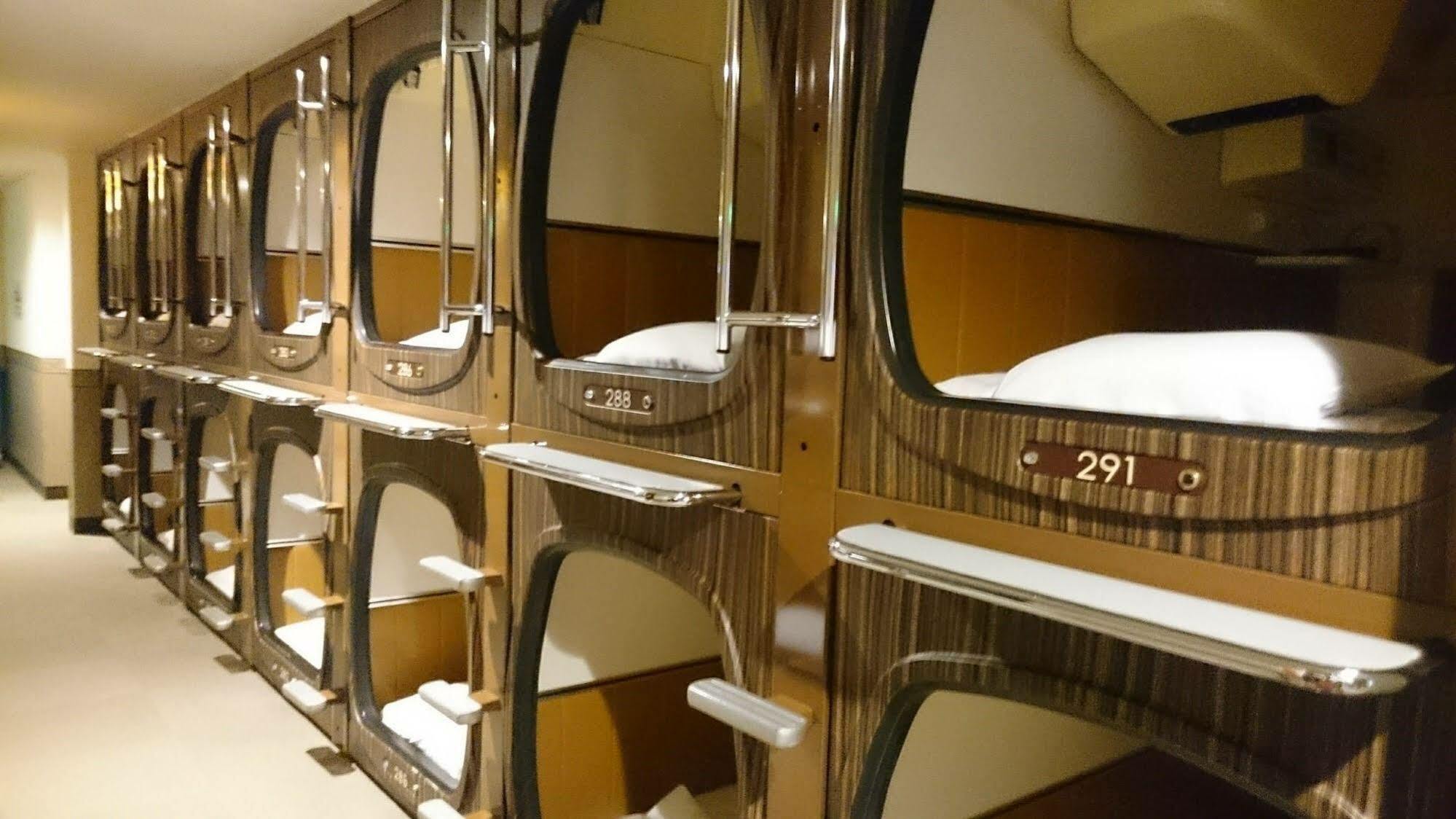 Capsule And Sauna New Japan Ex Хиросима Экстерьер фото