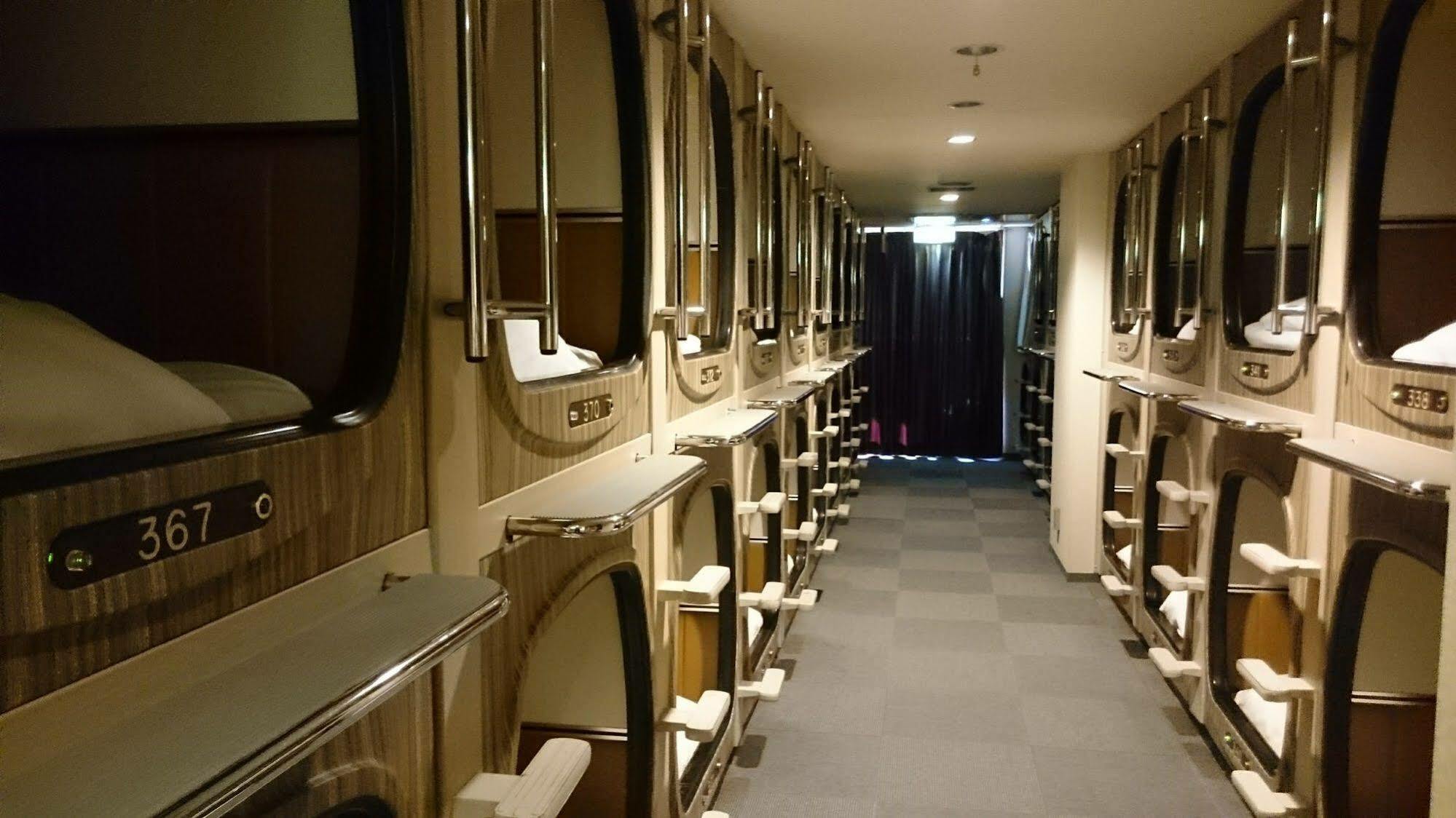 Capsule And Sauna New Japan Ex Хиросима Экстерьер фото